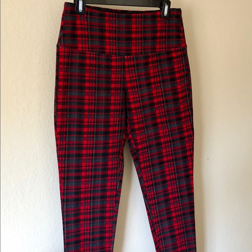 Intro (Dillard’s) “Love the Fit” Printed Leggings